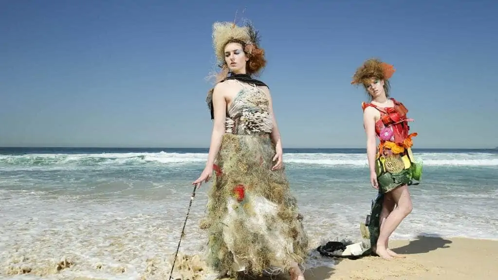 Plastic waste fashion from garbage
