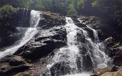 Wasserfall Sri Lanka - Reise Erfahrungen