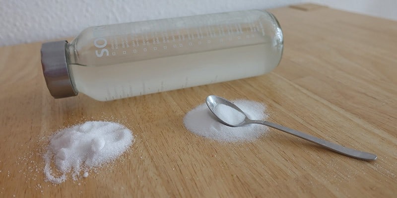 Make your own mouthwash from baking soda & birch sugar