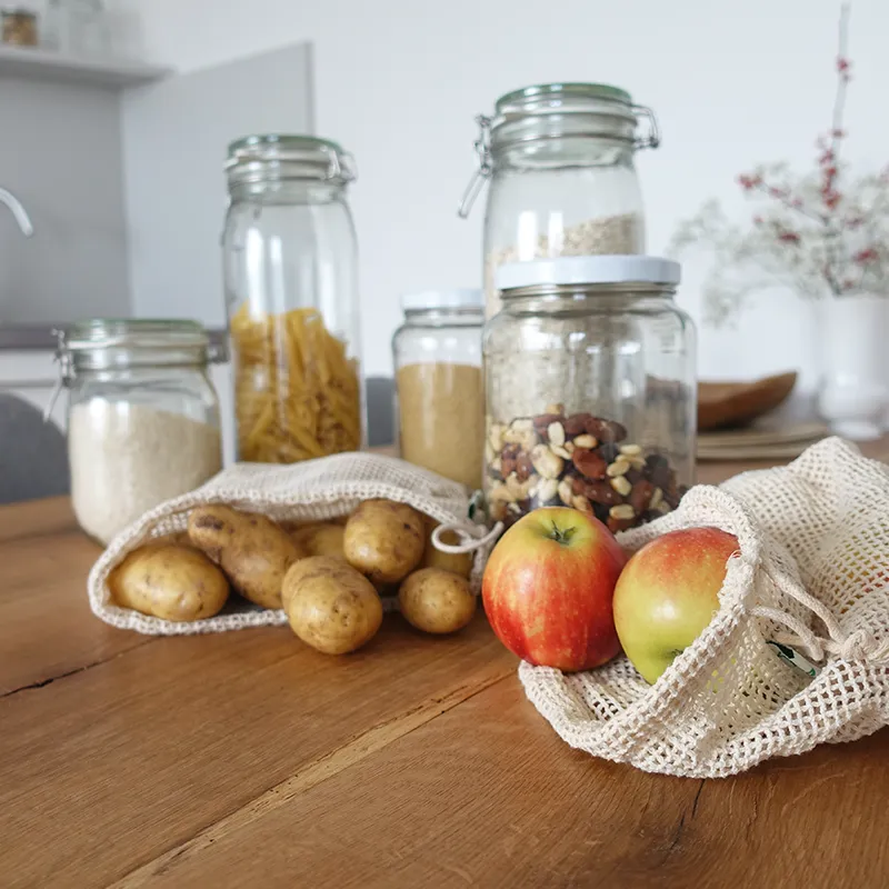 Zero Waste basic kit with canning jars and cloth bags