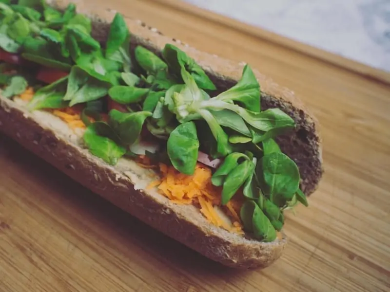 Vegane Sandwich Rezepte Sandwich mit Karotten und Feldsalat