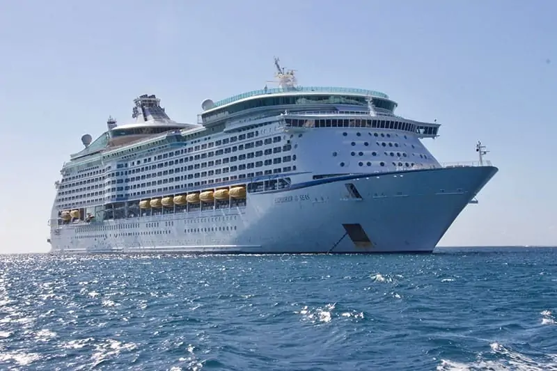 Norway bans cruise ships