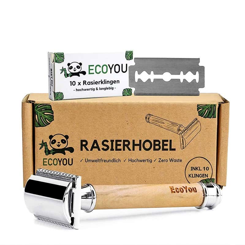 Plastic free razor with wooden handle