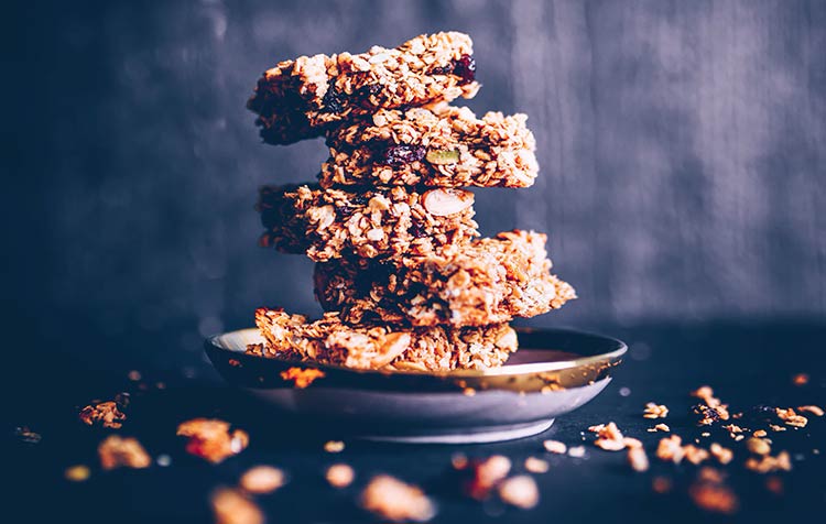 Make your own granola bar - fitness bar, protein bar