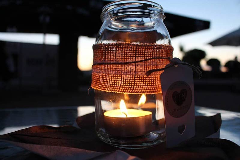 Upcycling lantern from canning jar