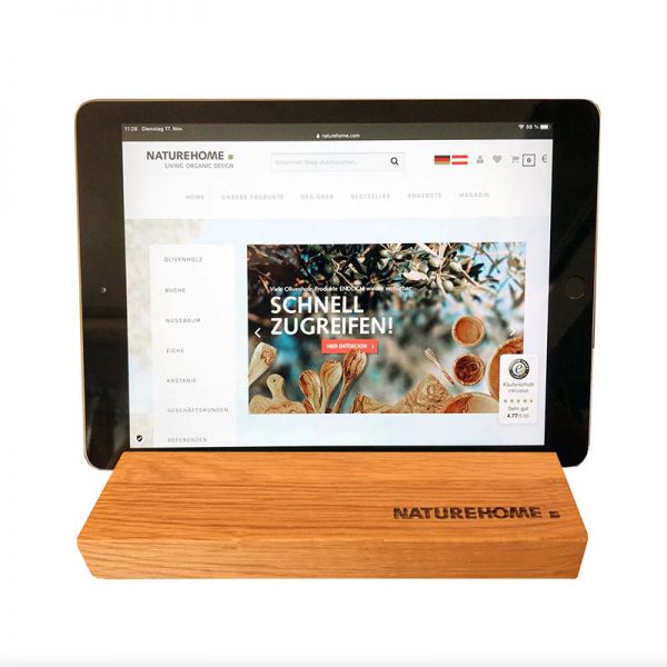 Wood tablet holder from Naturehome