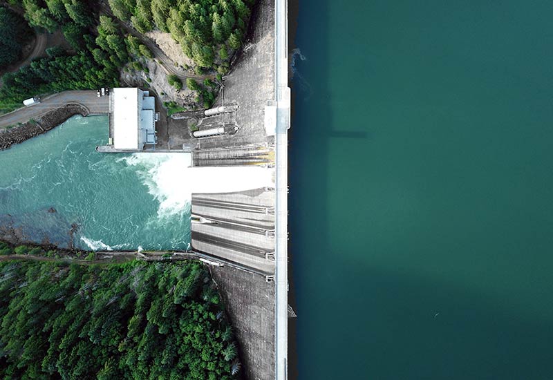Wasserkraft - Erneuerbare Energie durch Staudamm