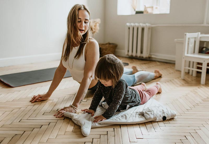 Yoga und Bewegung einplanen gegen Stress