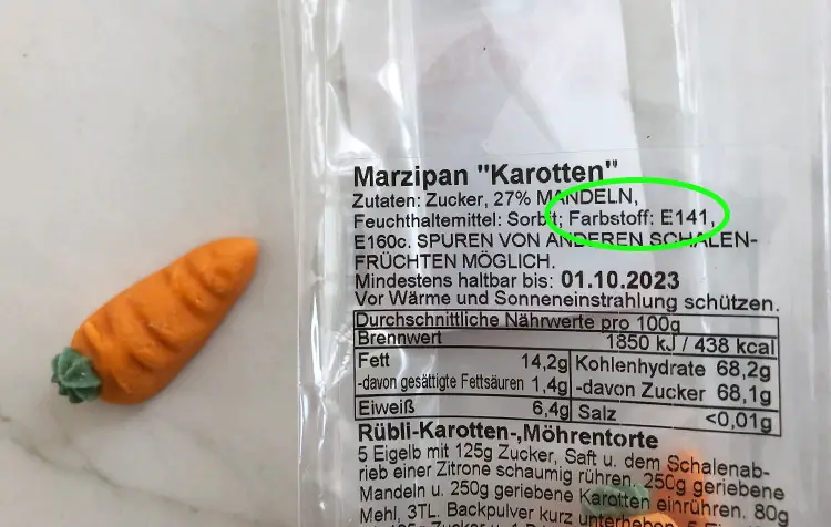 Vegan dye for marzipan carrots
