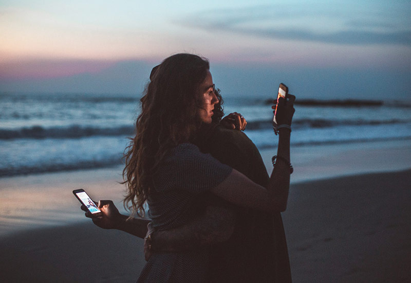 Smartphone Nachteil: Einsamkeit und Verlust von Freundschaften