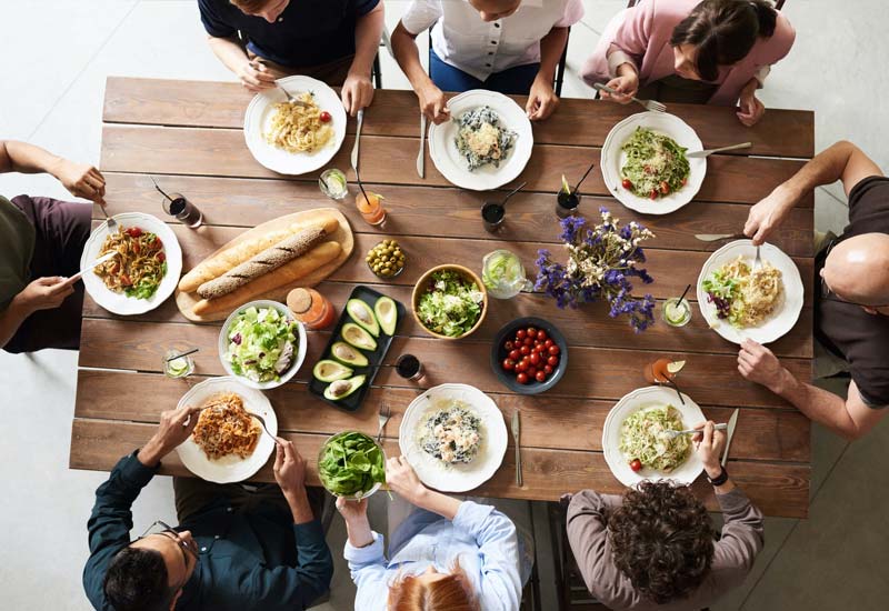 Wie man am besten mit Freunden und Familie über das Streitthema Veganismus spricht