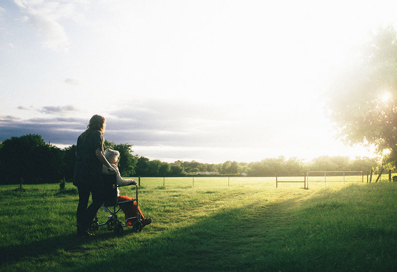 Caring for relatives in need of care also means getting out into the fresh air together