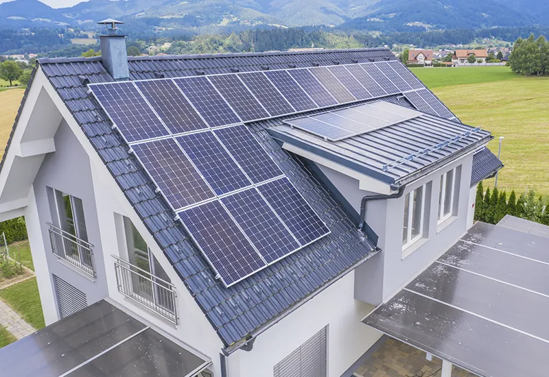 Improve energy efficiency with a PV system on the roof
