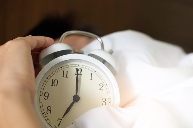 Alarm clock instead of smartphone at bedside