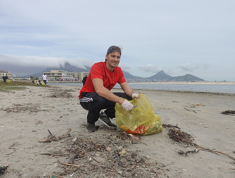 Protect the environment - pick up trash at Table Mountain