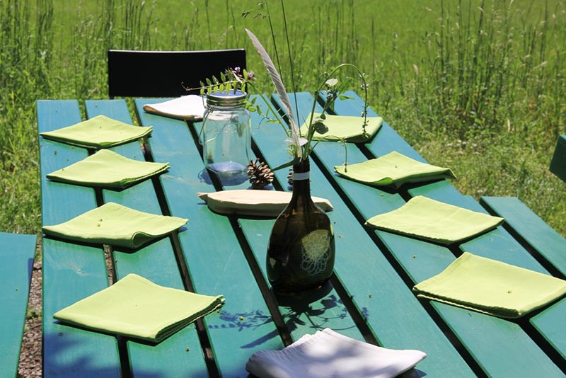 Table setting zero waste wedding